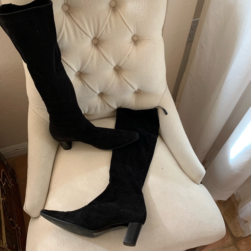 Parisian Robert Clergerie suede boots